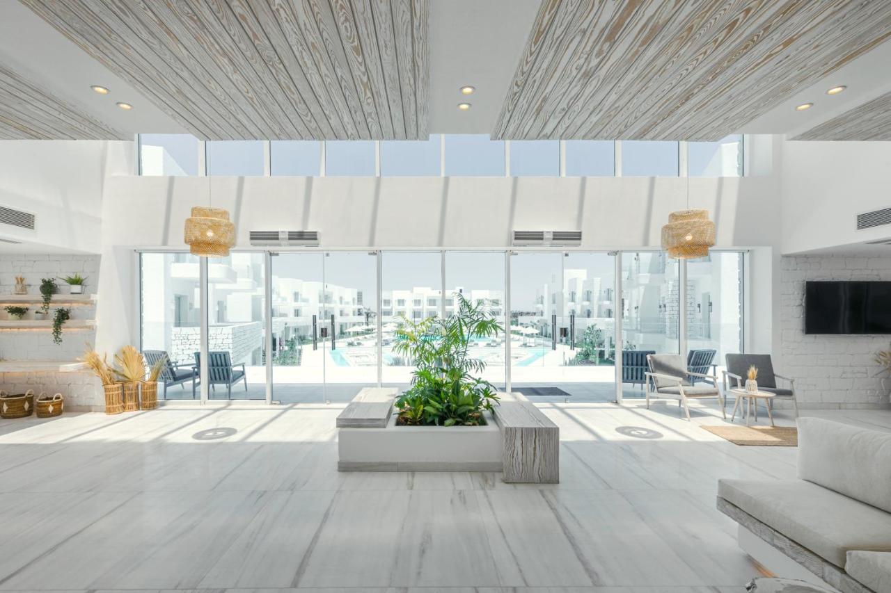 Tanoak Resort Ain Sukhna Exterior photo Interior of the terminal