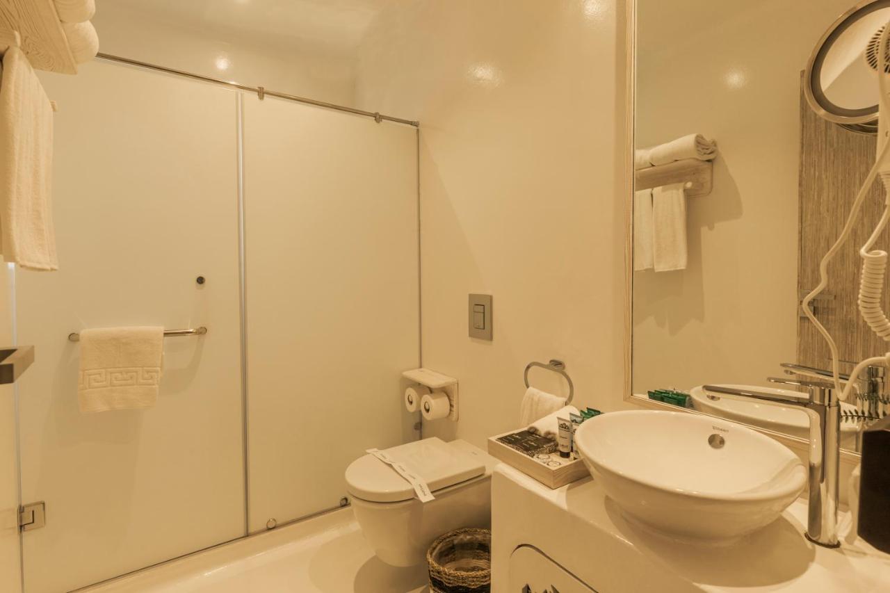 Tanoak Resort Ain Sukhna Exterior photo A bathroom in a hotel